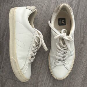 Vejas white sneakers in good condition